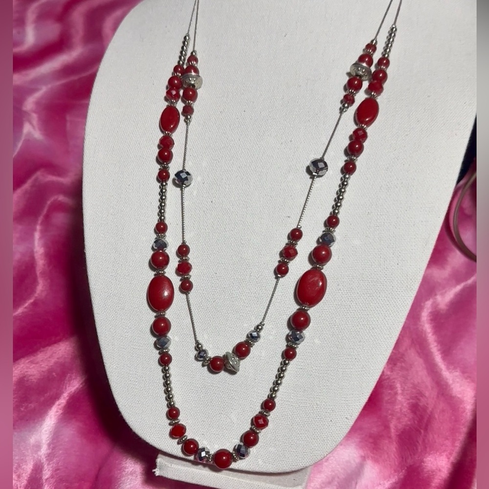 Elegant Red and Silver Beaded Necklace